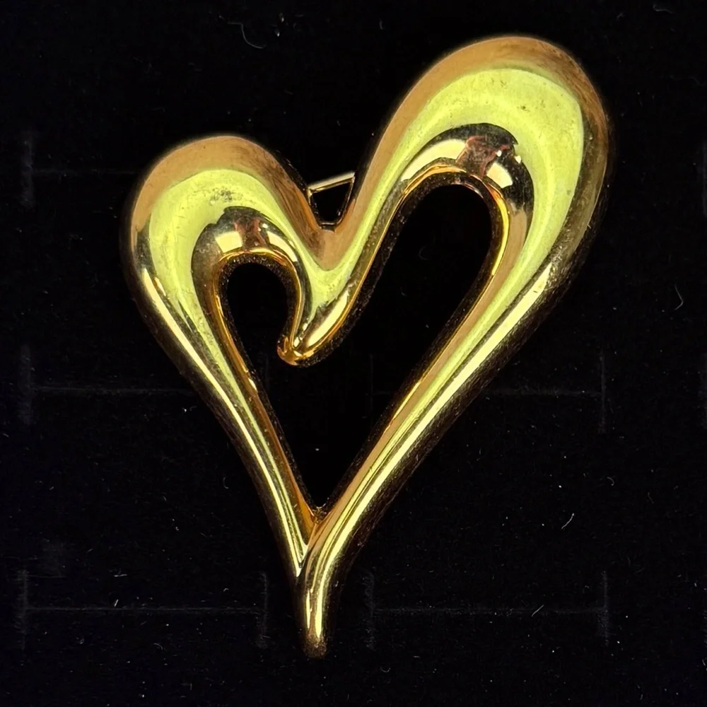Vintage weighted, goldtone Heart Brooch pin